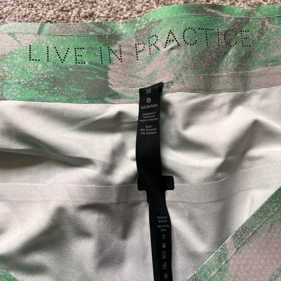 Mens Lululemon Current State 10” Board Shorts Size 36 - Picture 3 of 9